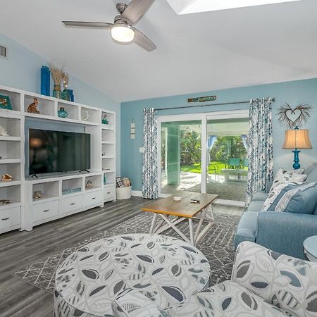Dog Friendly Home Wprivate Fenced Yard, Garage & Fire Pit Steps To The Beach! New Smyrna Beach Exterior foto