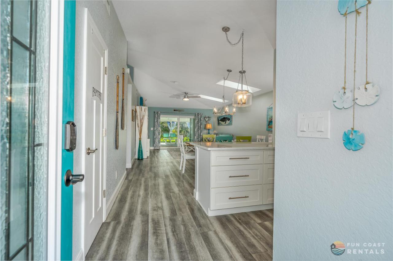 Dog Friendly Home Wprivate Fenced Yard, Garage & Fire Pit Steps To The Beach! New Smyrna Beach Exterior foto